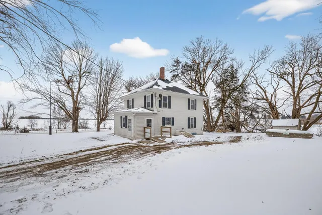 $349,900 | 17758 County 102, Chatfield, MN 55923