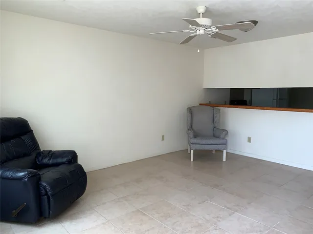 $1,500 | 4504 College Main Street, Unit 114, Bryan, TX 77801