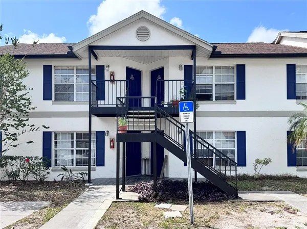 $1,295 | 3651 North Goldenrod Road, Unit B207, Winter Park, FL 32792
