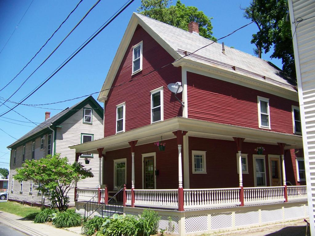 4 Pine Street Rockingham, VT 05101 - Photo 2 of 14
