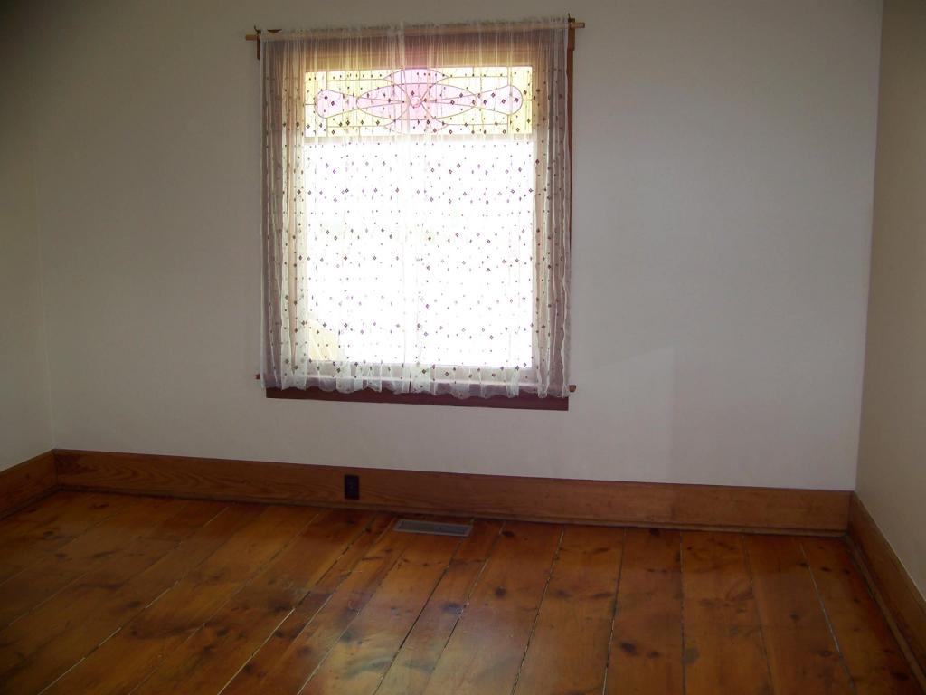 4 Pine Street Rockingham, VT 05101 - Photo 3 of 14