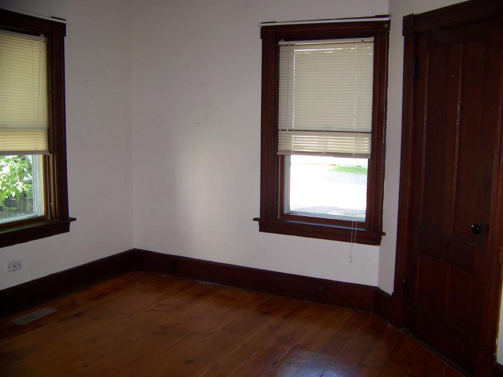 4 Pine Street Rockingham, VT 05101 - Photo 10 of 14