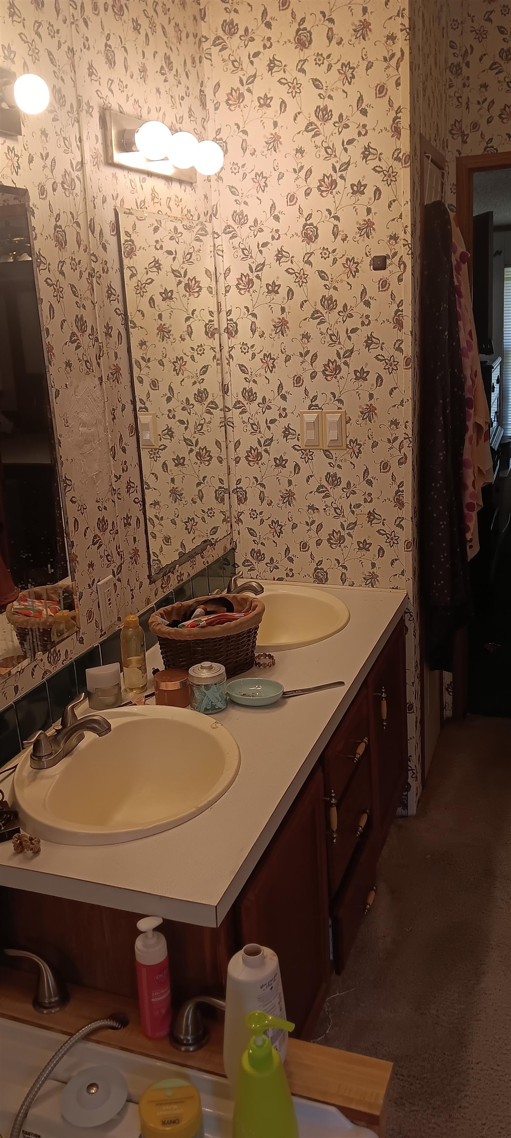 100 Academy Road Pulaski, TN 38478 - Photo 2 of 31 Full bathroom featuring wallpapered walls and double vanity