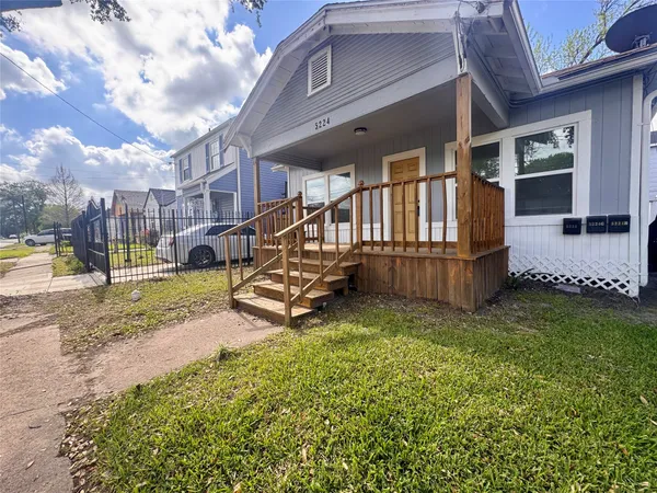 $1,650 | 5224 Leeland Street, Houston, TX 77023