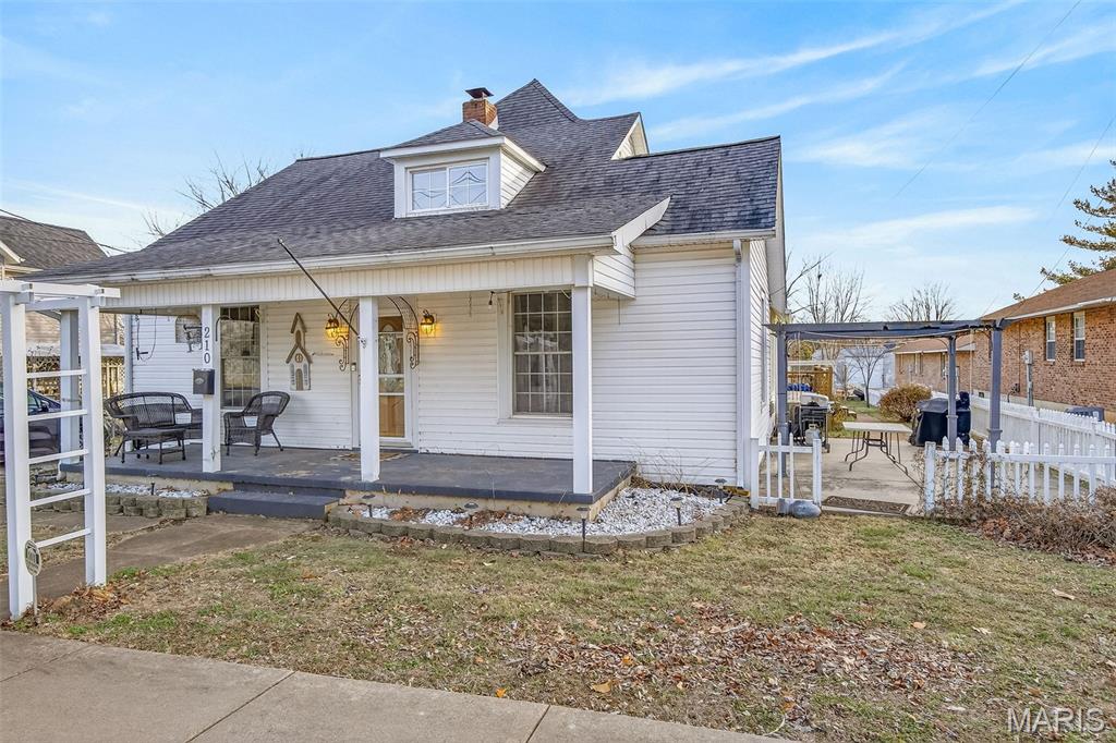 210 Patterson Street Farmington, MO 63640 - Photo 1 of 54