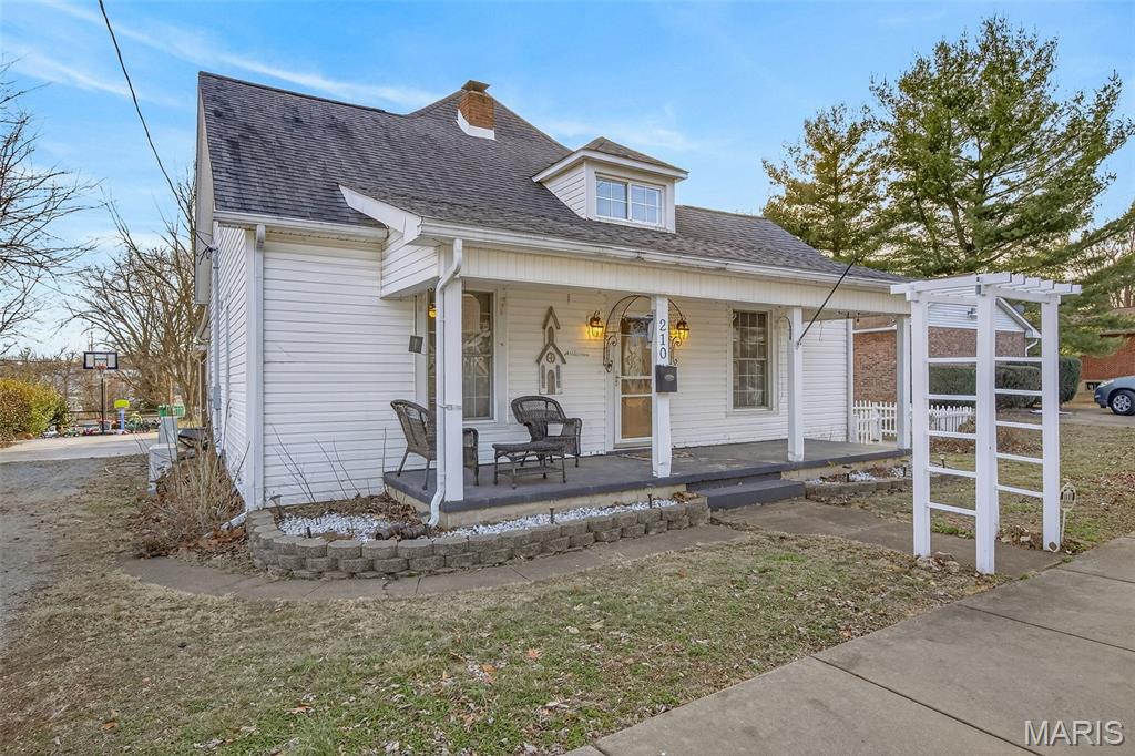 210 Patterson Street Farmington, MO 63640 - Photo 3 of 54