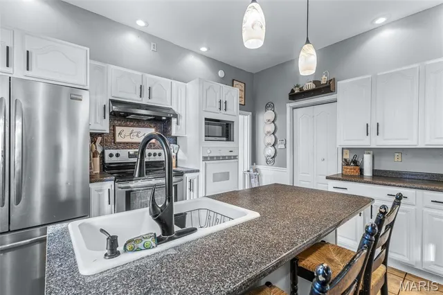 $325,000 | 210 Patterson Street, Farmington, MO 63640