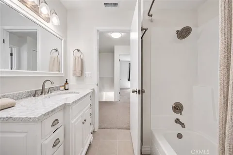 $598,000 | 407 North Park Vista Street, Unit D, Anaheim, CA 92806