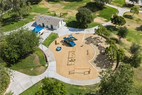 $598,000 | 407 North Park Vista Street, Unit D, Anaheim, CA 92806