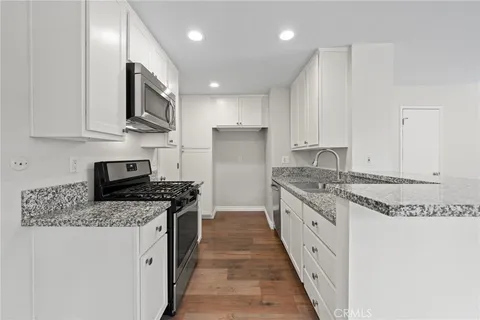 $598,000 | 407 North Park Vista Street, Unit D, Anaheim, CA 92806