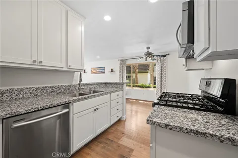 $598,000 | 407 North Park Vista Street, Unit D, Anaheim, CA 92806