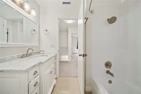 $598,000 | 407 North Park Vista Street, Unit D, Anaheim, CA 92806