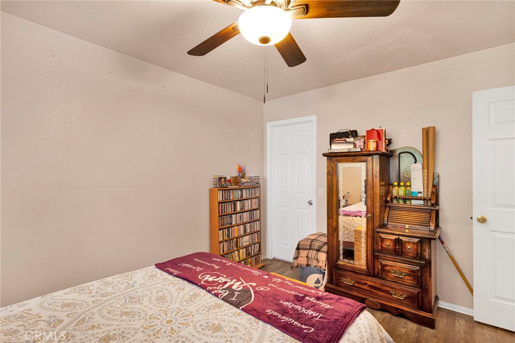 14185 Cuyamaca Road Apple Valley, CA 92307 - Photo 24 of 48