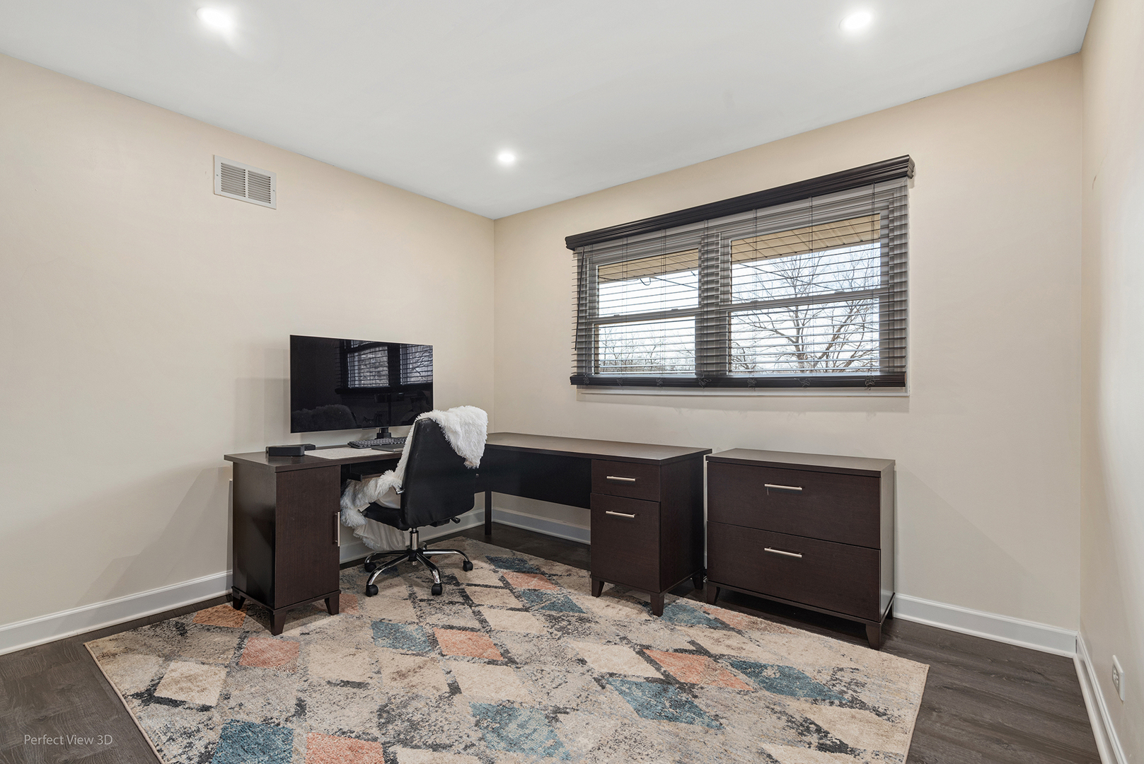11N958 Almora Terrace Elgin, IL 60124 - Photo 14 of 26 a view of workspace with windows cabinet