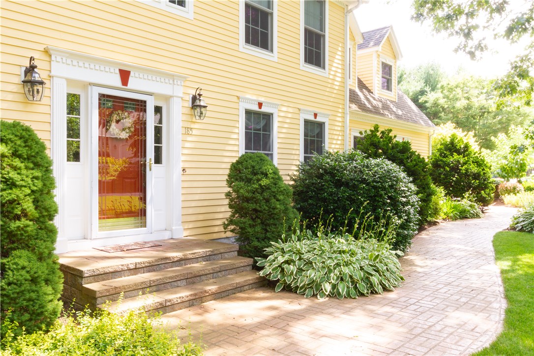 185 Wickham Road North Kingstown, RI 02852 - Photo 3 of 38