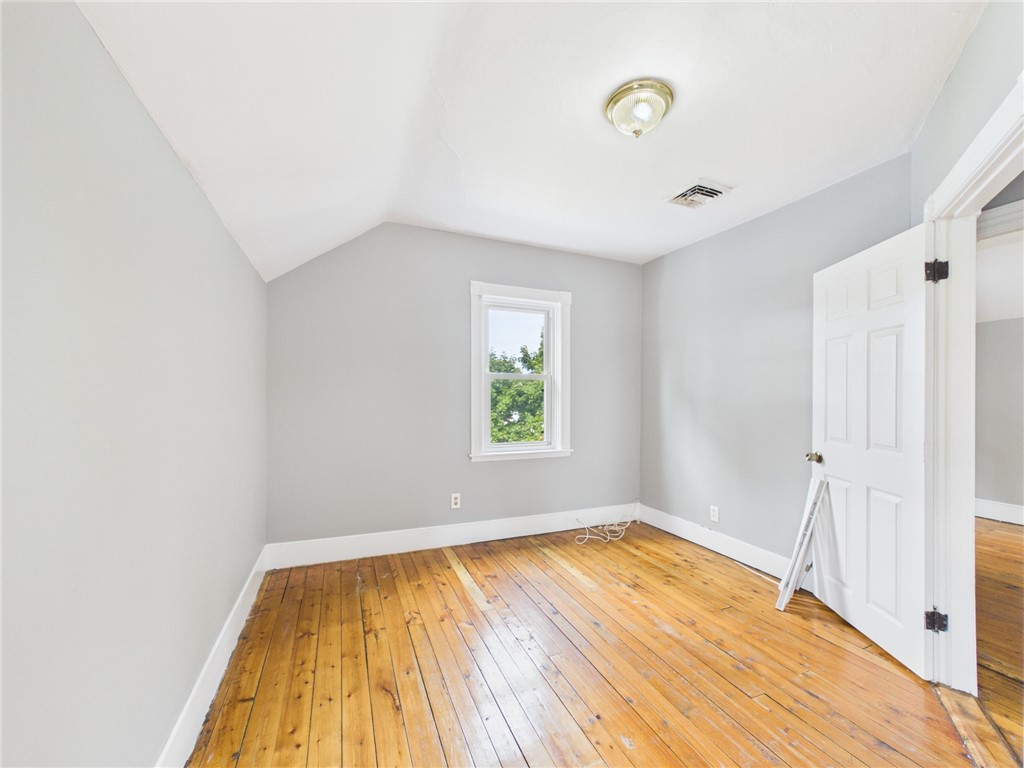 13 Clyde Street Providence, RI 02908 - Photo 23 of 35