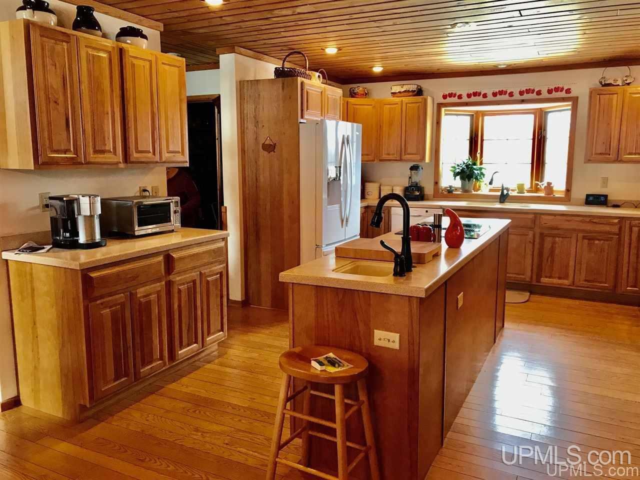 5053 W Anderson Road Hurley, WI 54534 - Photo 5 of 49 Gallery Image 5
