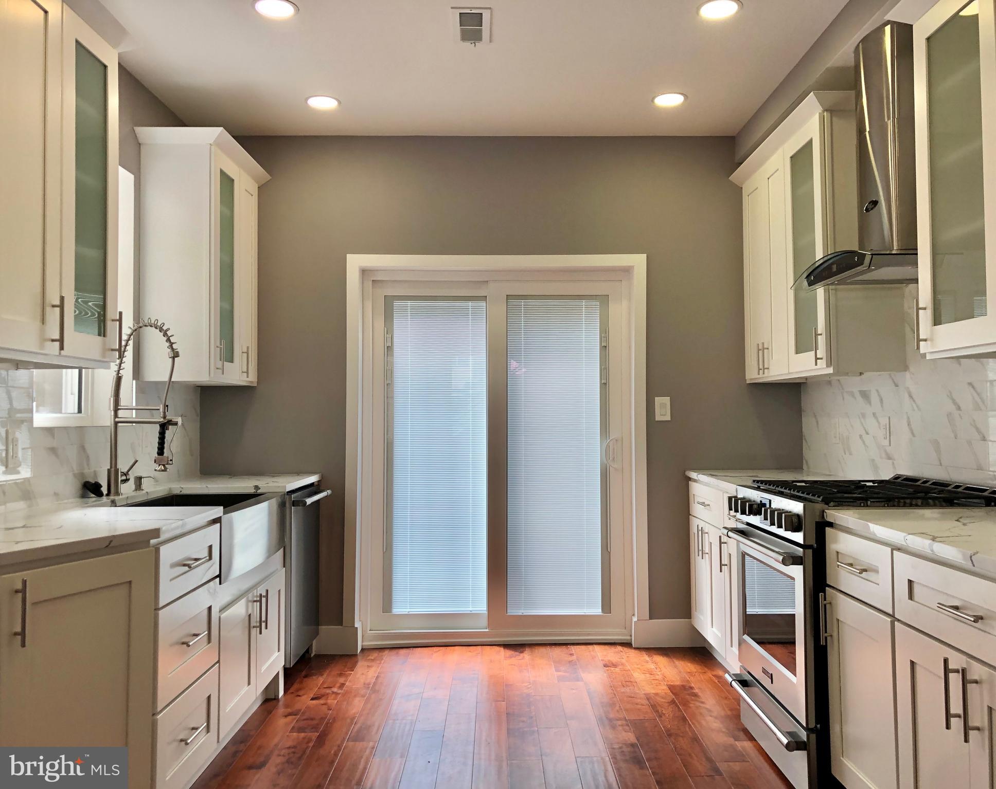 2244 St Albans Street Philadelphia, PA 19146 - Photo 3 of 21