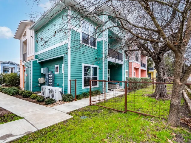 $203,650 | 8601 West Gate Boulevard, Unit 2201, Austin, TX 78745