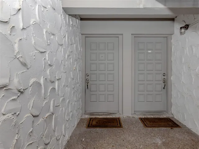 $509,000 | 1555 Tarpon Center Drive, Unit 131, Venice, FL 34285