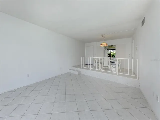 $509,000 | 1555 Tarpon Center Drive, Unit 131, Venice, FL 34285