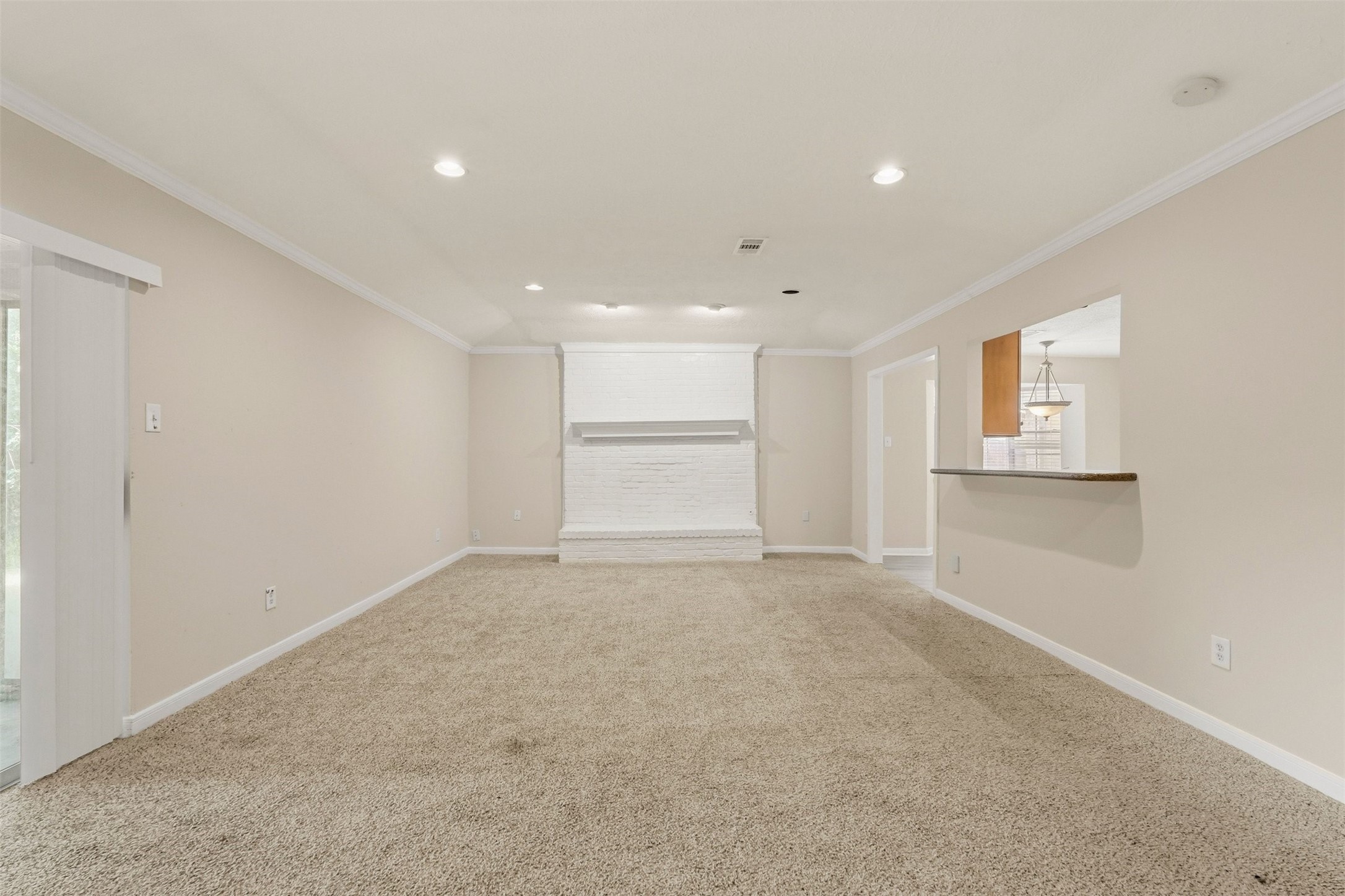 810 Sunnybrook Lane Baytown, TX 77521 - Photo 12 of 27