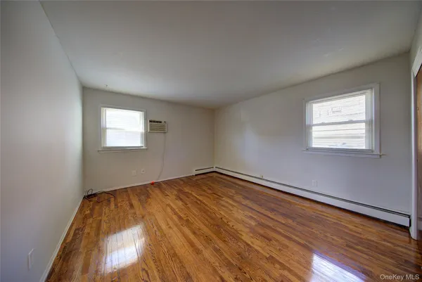 $3,200 | 75 Farnum Boulevard, Franklin Square, NY 11010