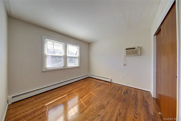 $3,200 | 75 Farnum Boulevard, Franklin Square, NY 11010