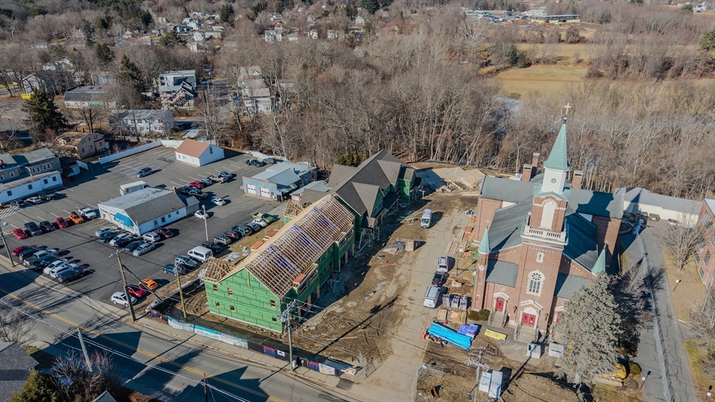 17 Elizabeth Lane, Unit 17 Easthampton, MA 01027 - Photo 14 of 19 an aerial view of a city