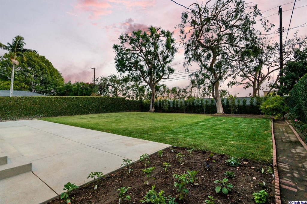 3840 Mayfair Drive Pasadena, CA 91107 - Photo 35 of 43 a view of a park with large trees