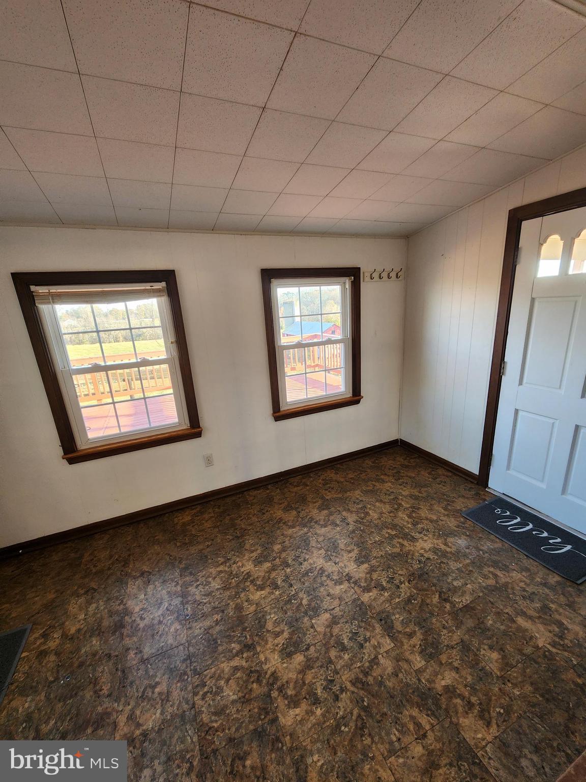 9839 Lees Mill Road Warrenton, VA 20186 - Photo 11 of 16 Mudroom