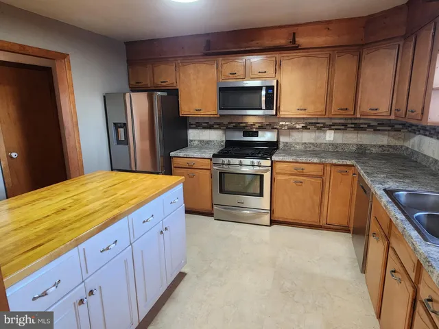 $2,535 | 9839 Lees Mill Road, Warrenton, VA 20186