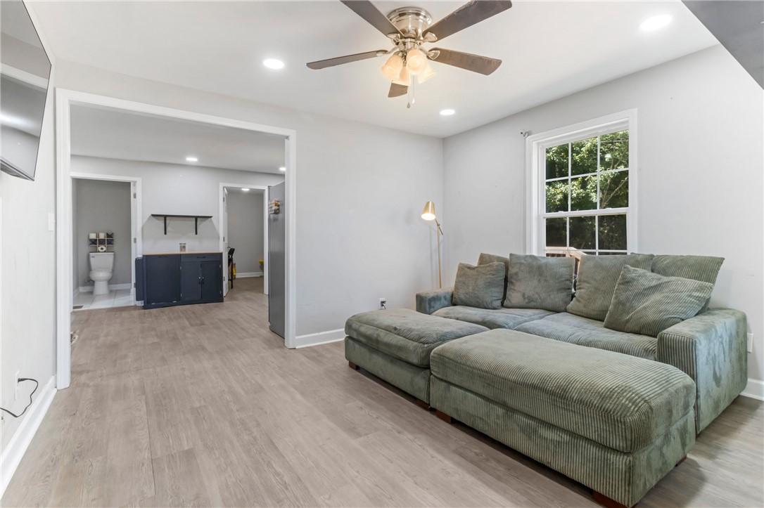 1411 Mathis Road Greenwood, SC 29649 - Photo 7 of 38 Gallery Image 7