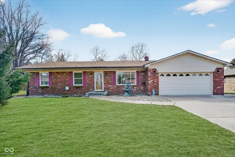 $285,000 | 680 Colonial Way, Greenwood, IN 46142