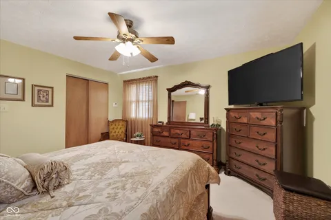 $285,000 | 680 Colonial Way, Greenwood, IN 46142