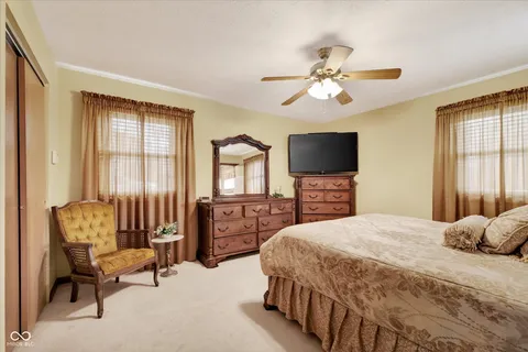 $285,000 | 680 Colonial Way, Greenwood, IN 46142