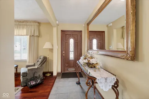 $285,000 | 680 Colonial Way, Greenwood, IN 46142