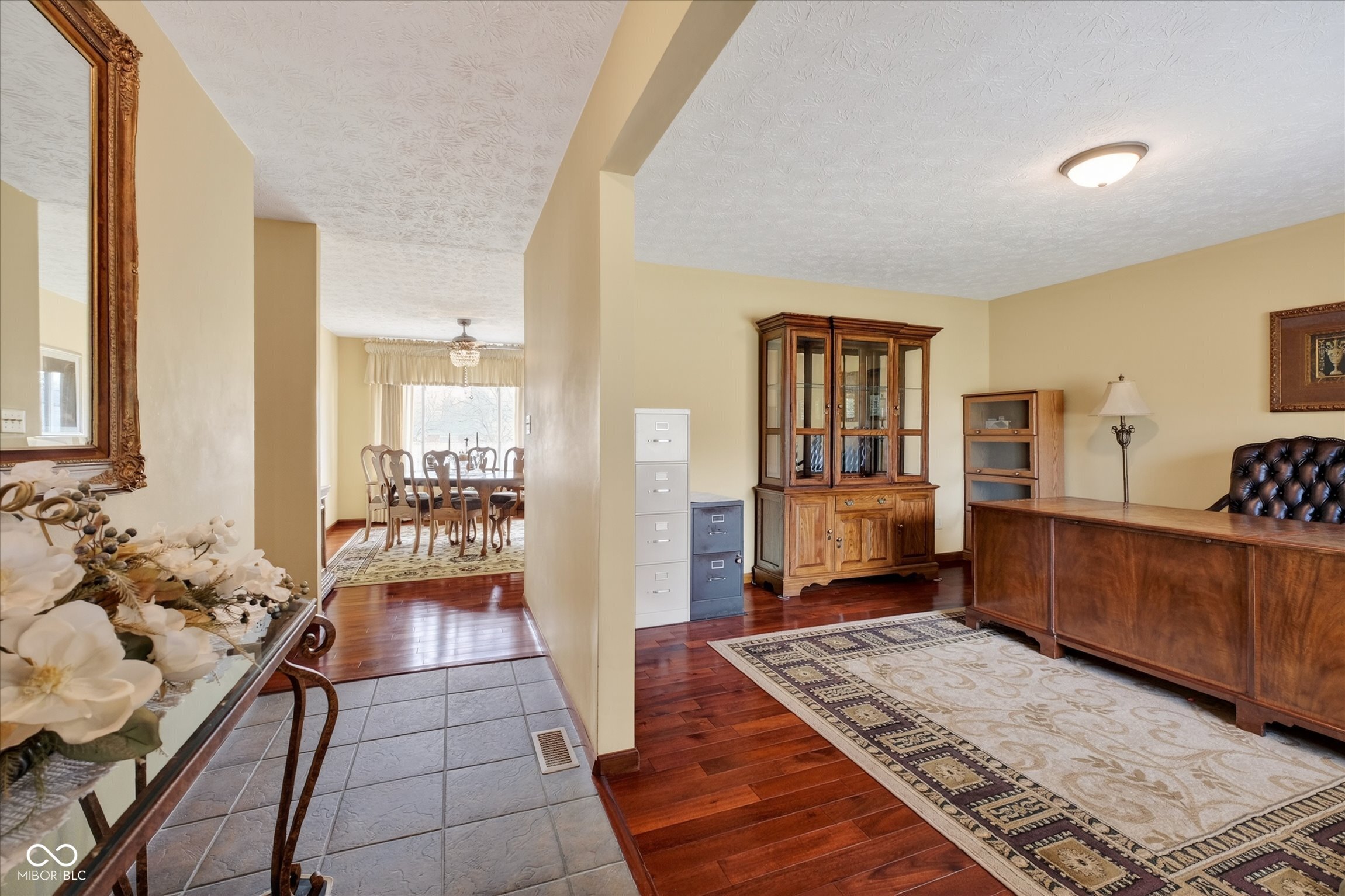 680 Colonial Way Greenwood, IN 46142 - Photo 5 of 31