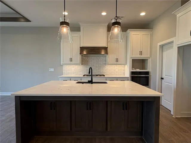 $535,000 | 1512 Southwest Arborpark Terrace, Lee's Summit, MO 64082