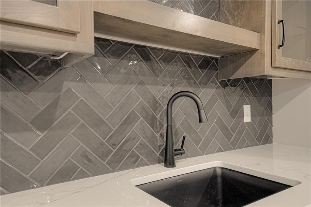 1512 Southwest Arborpark Terrace Lee's Summit, MO 64082 - Photo 35 of 50