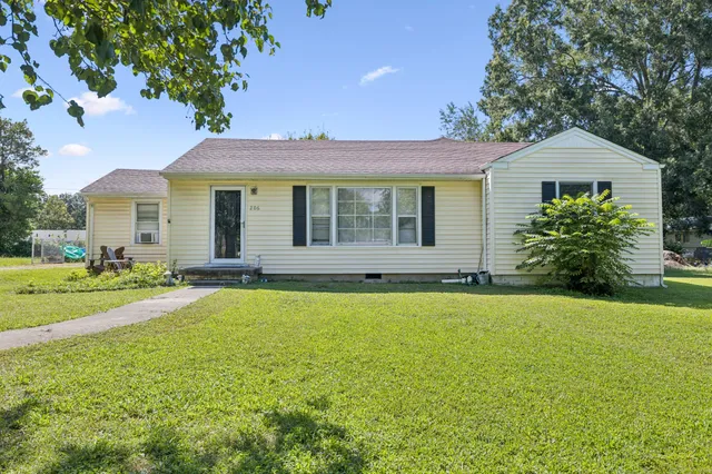 $150,000 | 206 Bragg Circle, Tullahoma, TN 37388