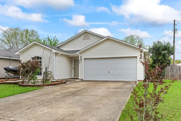front view of house with a yard