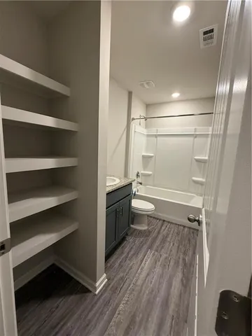 $1,800 | Undisclosed Address, Robert, LA 70455