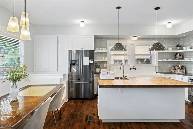 $680,000 | 3640 Pennsylvania Avenue, Kansas City, MO 64111