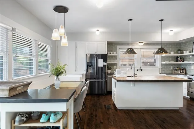 $680,000 | 3640 Pennsylvania Avenue, Kansas City, MO 64111