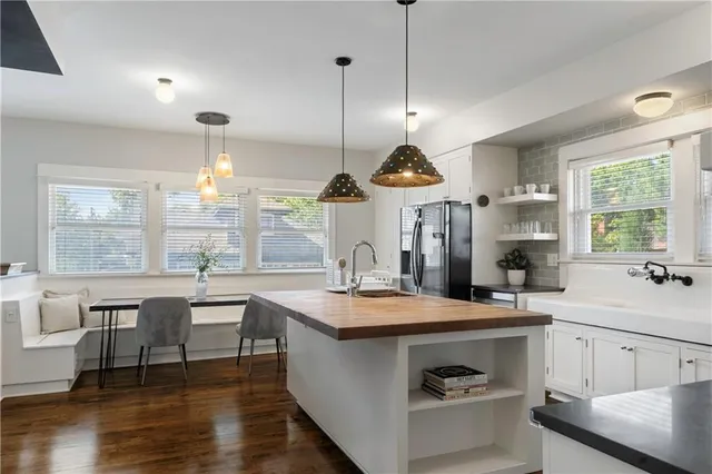 $680,000 | 3640 Pennsylvania Avenue, Kansas City, MO 64111