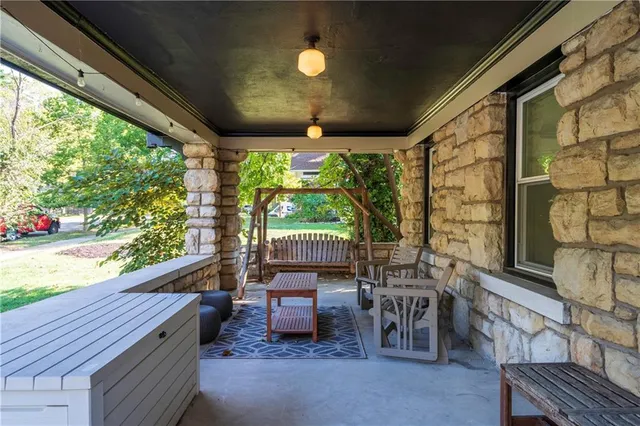 $680,000 | 3640 Pennsylvania Avenue, Kansas City, MO 64111