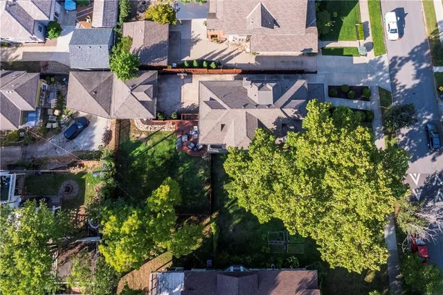 $680,000 | 3640 Pennsylvania Avenue, Kansas City, MO 64111