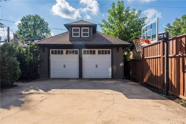 $680,000 | 3640 Pennsylvania Avenue, Kansas City, MO 64111