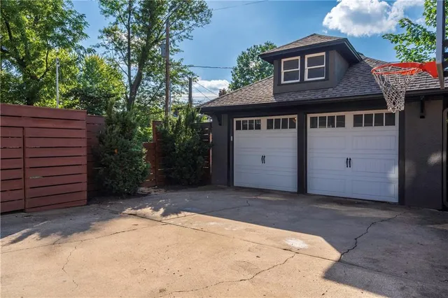 $680,000 | 3640 Pennsylvania Avenue, Kansas City, MO 64111